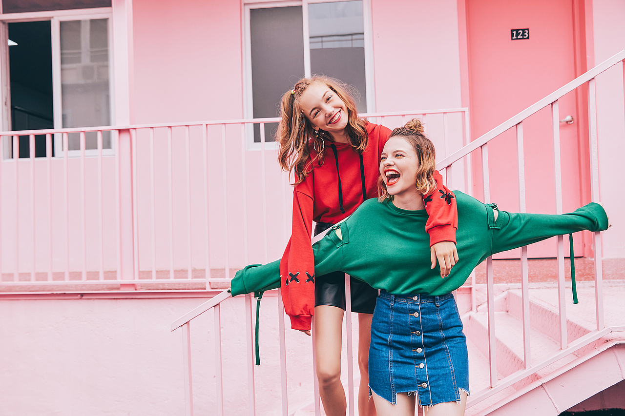 国内尼班诗女装拍摄（图ZMTMzMzEzODg0） - 人像摄影 - 站酷设计师罗捷广告原创素材 - 站酷ZCOOL