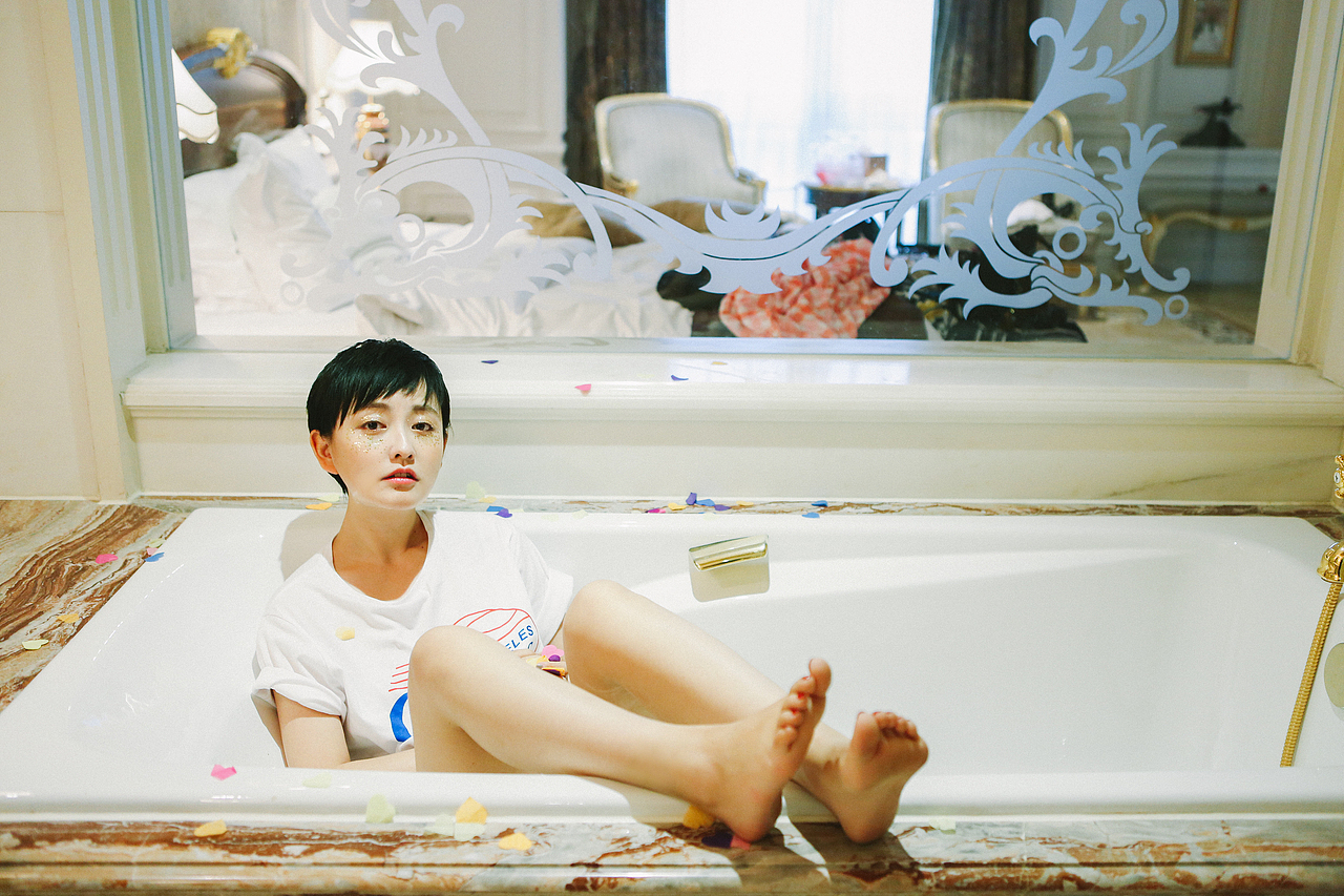 ｛海德娜娜｝ 消散（图ZNTM1NjkyNjA=） - 人像摄影 - 站酷设计师hidenana海德娜娜原创素材 - 站酷ZCOOL