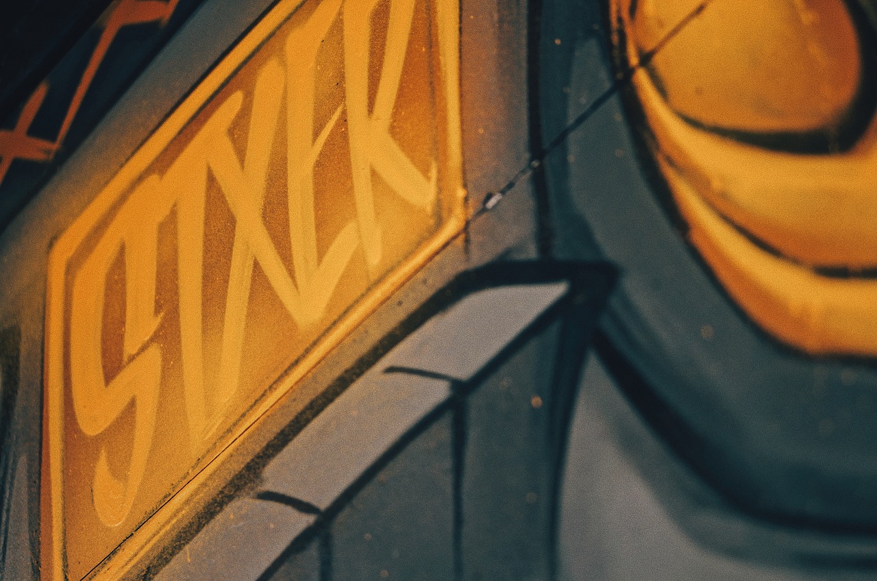 上海StudioX舞蹈工作室商业涂鸦（图ZMTQ2OTE4ODM2） - 新锐潮流插画 - 站酷设计师NILone_大树原创素材 - 站酷ZCOOL