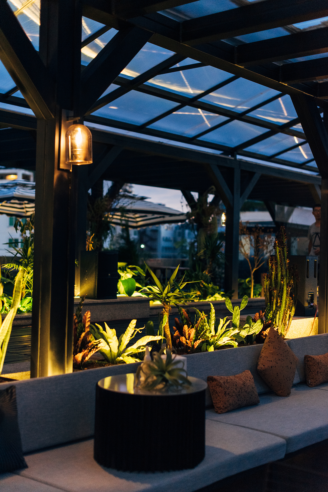 花园咖啡馆空间拍摄（图ZMTk3MDc5Mjg4） - 环境/建筑摄影 - 站酷设计师陈陈昶君原创素材 - 站酷ZCOOL