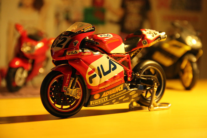 摩托车（图ZMzM5ODc3MDQ=） - 产品摄影 - 站酷设计师bing9118_白冰原创素材 - 站酷ZCOOL