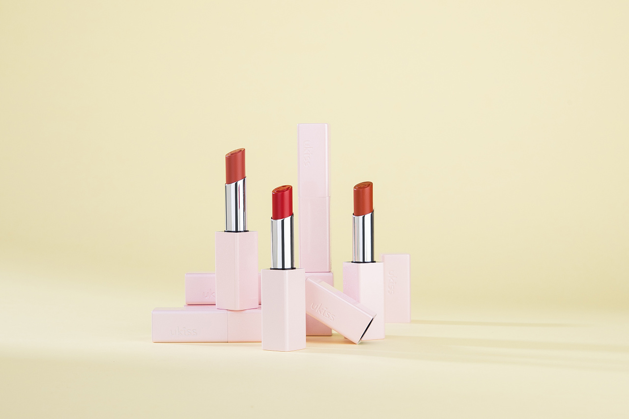 口红组合UKISS