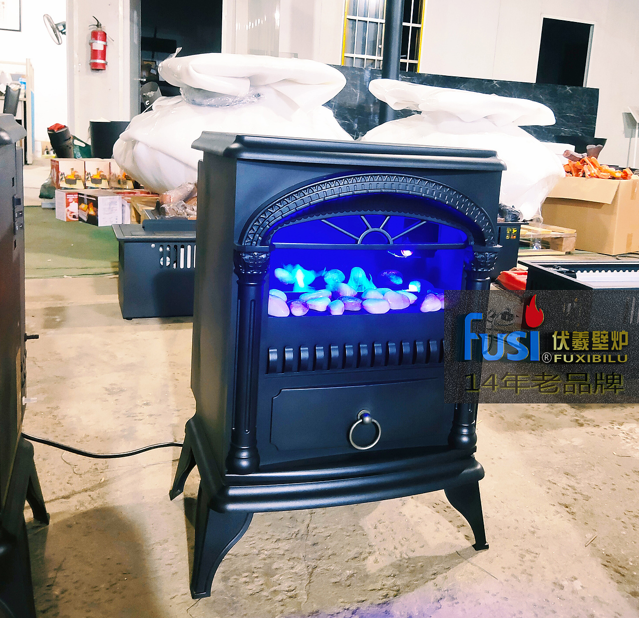 圣诞节礼品装饰烤火伏羲独立雾化壁炉加湿取暖器不干燥