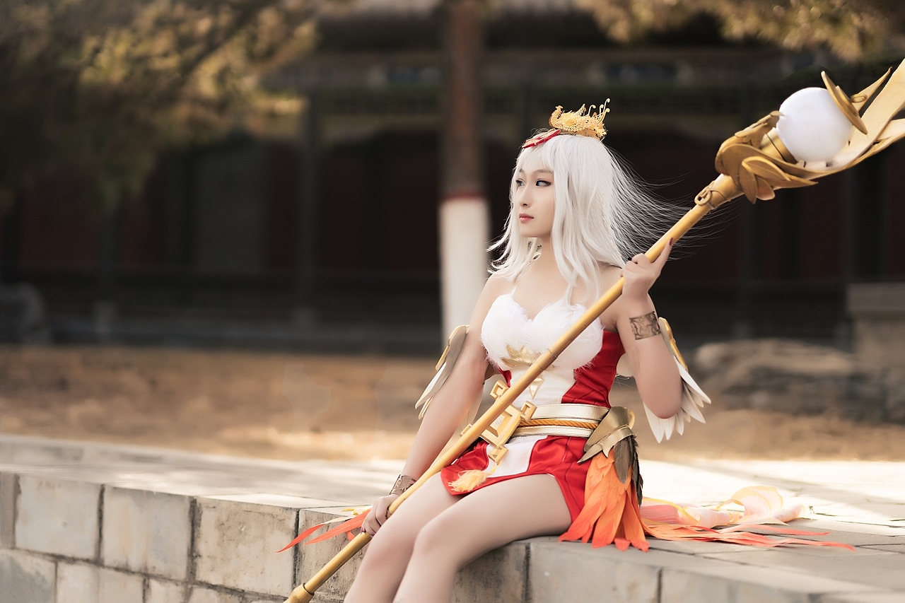 cos王者荣耀王昭君凤凰于飞皮肤
