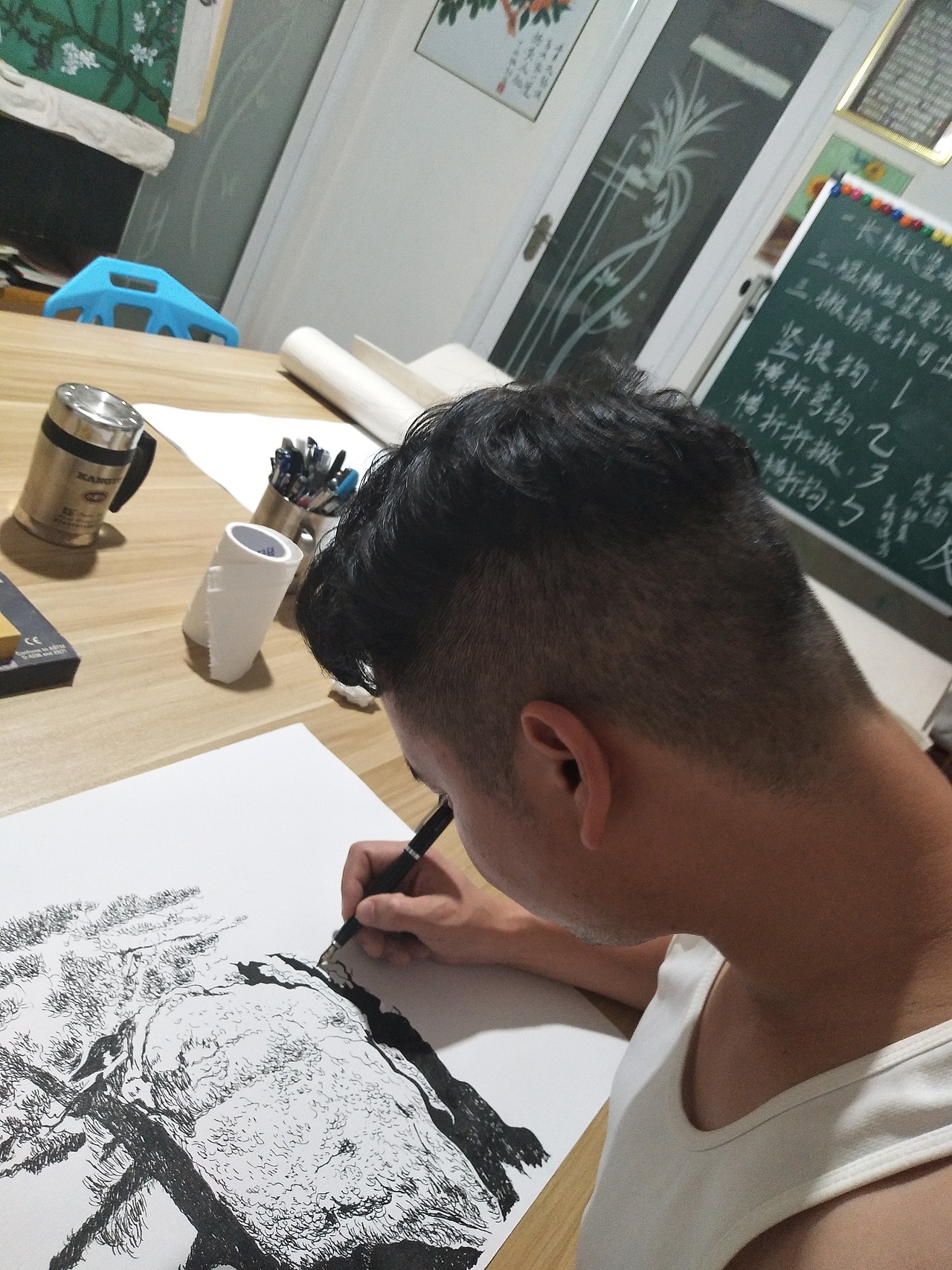 钢笔画《迎客松》