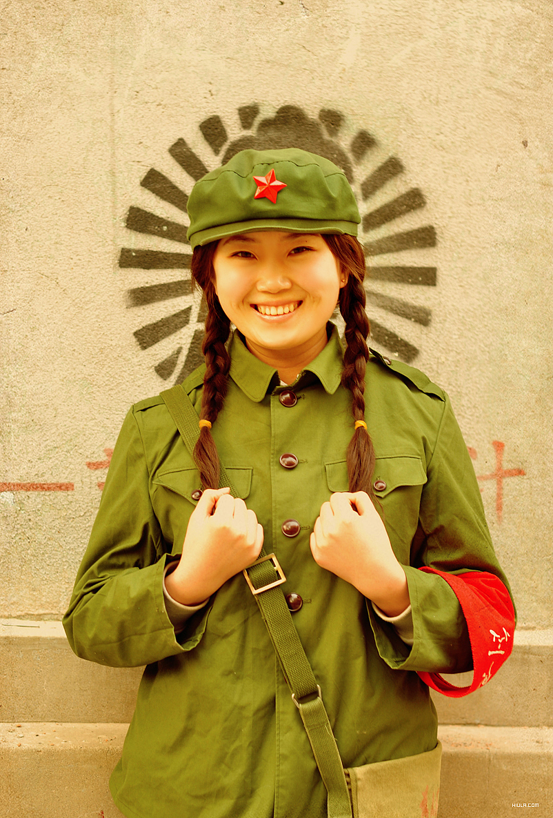 傻傻女兵（图ZMjU1MjM2NA==） - 人像摄影 - 站酷设计师hiula原创素材 - 站酷ZCOOL