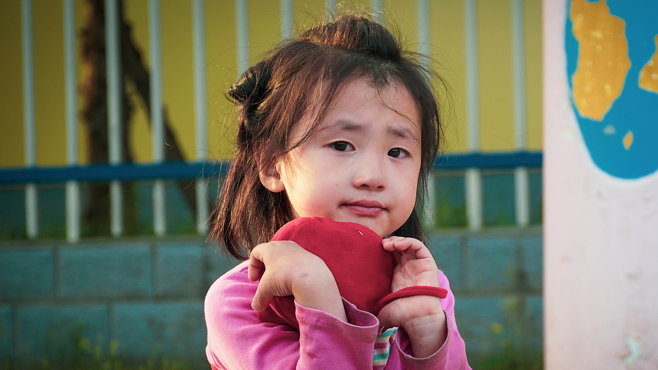 街拍|雨后小城（图ZMjA1NzM4NjIw） - 人文/纪实摄影 - 站酷设计师wasabi安安安琪原创素材 - 站酷ZCOOL