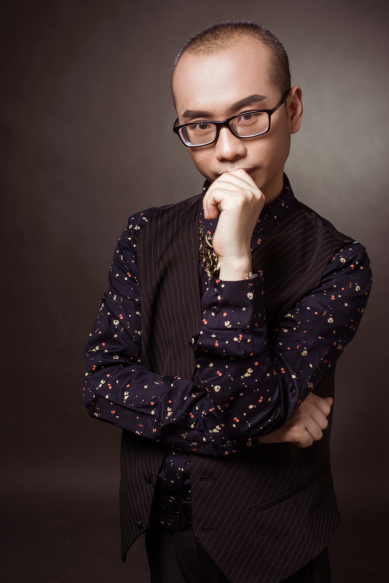 〖杨大侠(HeroYang)COS剧照:要想成为一流高手,并非由师傅传授多少武功来决定,而是掌握在自己手中,是由自己信念所制约。〗