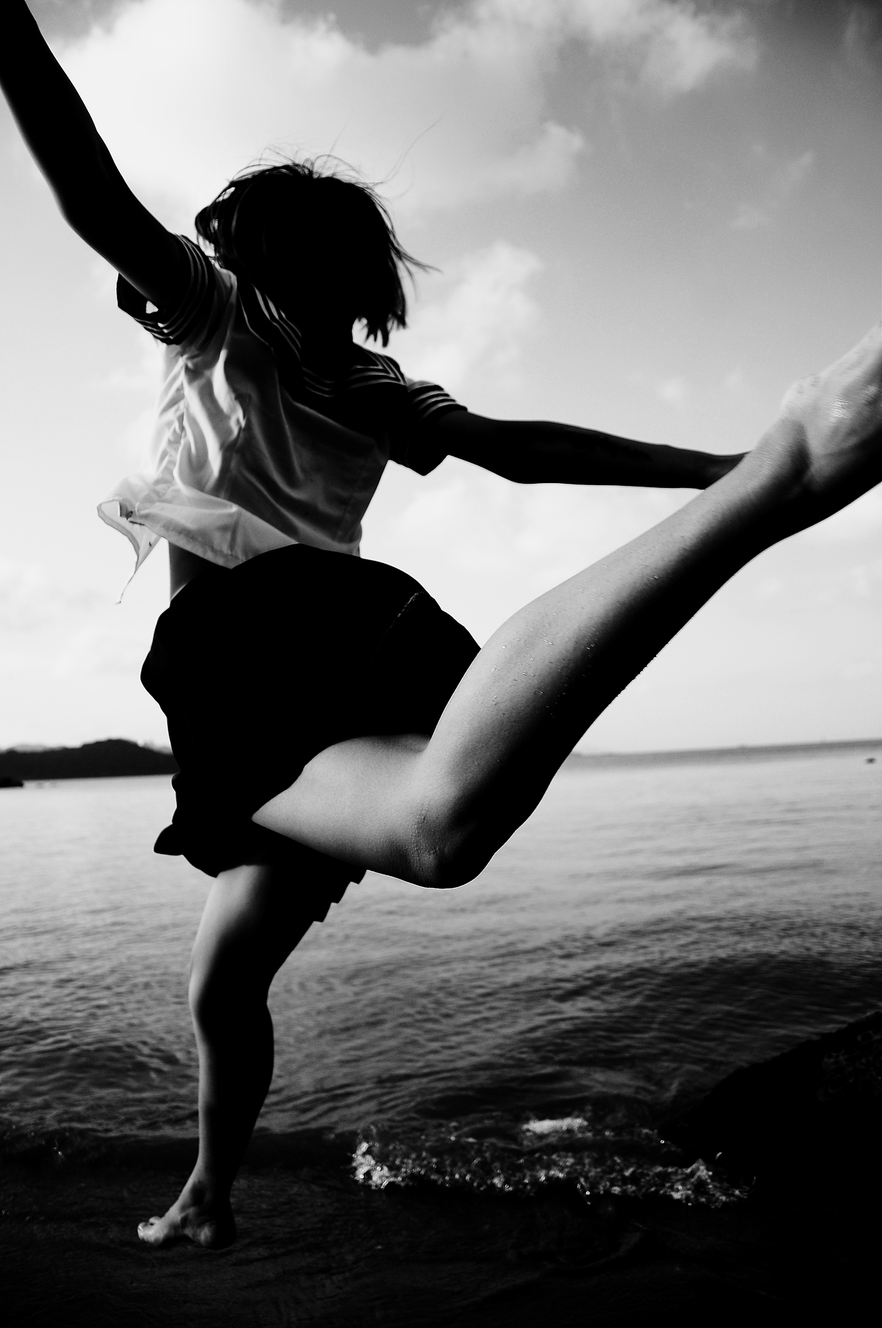 【海的这边，海的那边】（图ZNTA3NDMwMjg=） - 人像摄影 - 站酷设计师Tony恶魔的艺术馆原创素材 - 站酷ZCOOL