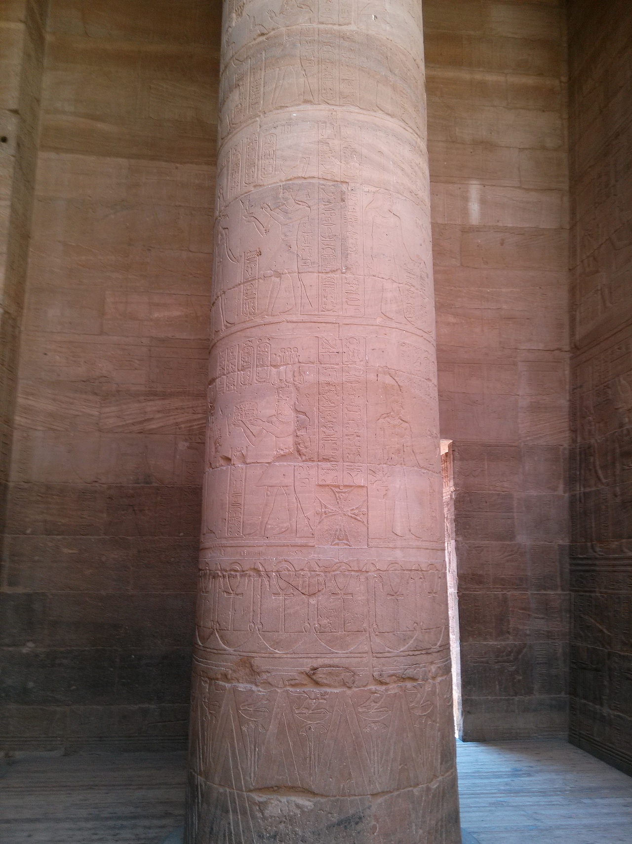 【探寻最古老的VI旅程】设计师蜜月游记一