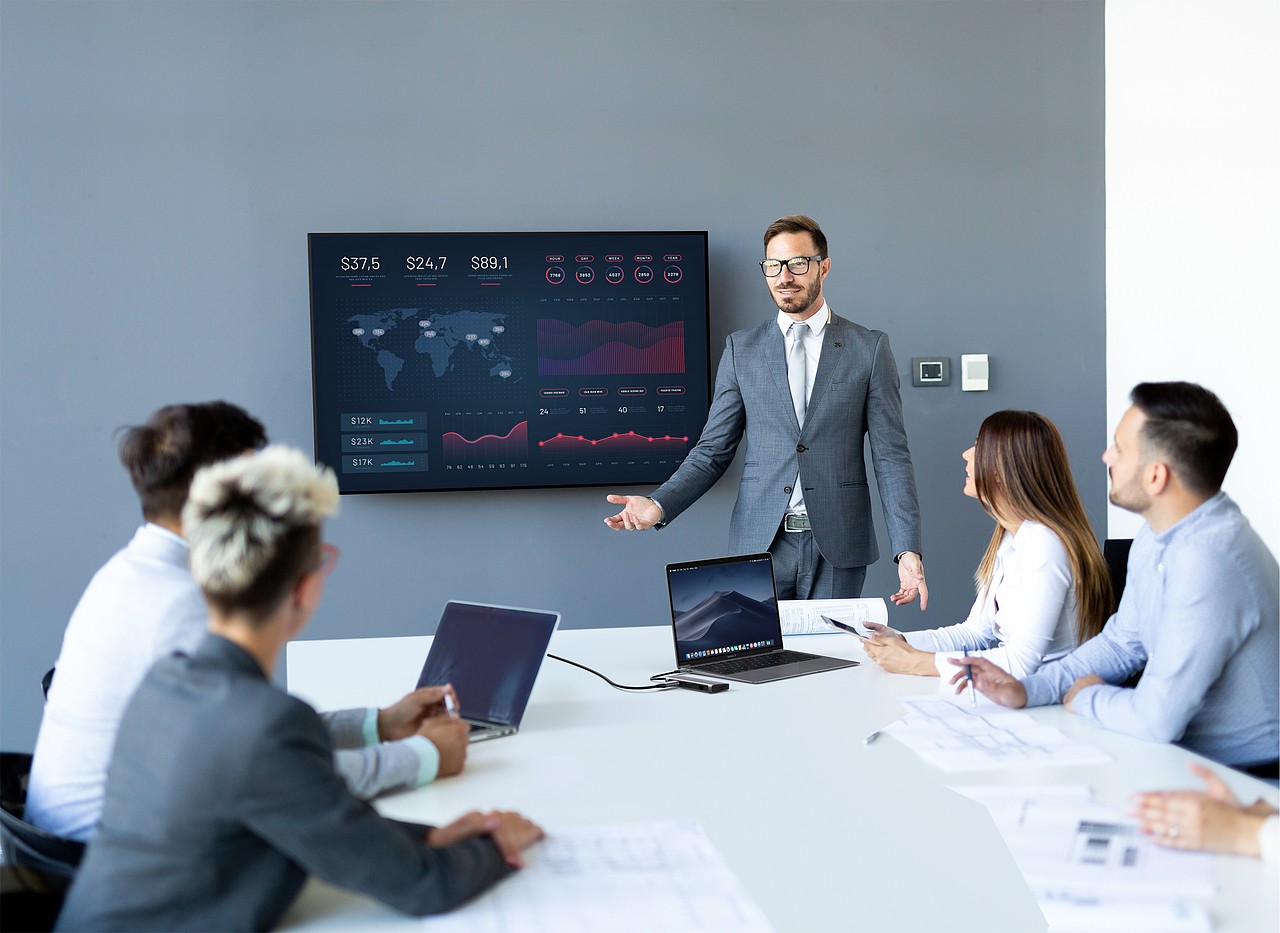 UGREEN 产品渲染-年终总结