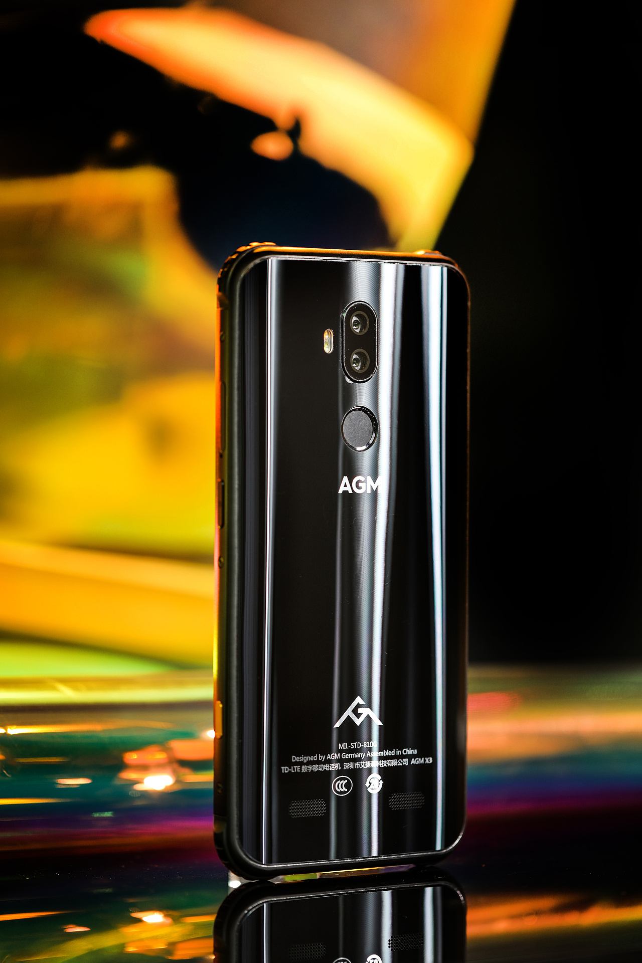 agm x3三防手机,流光背面