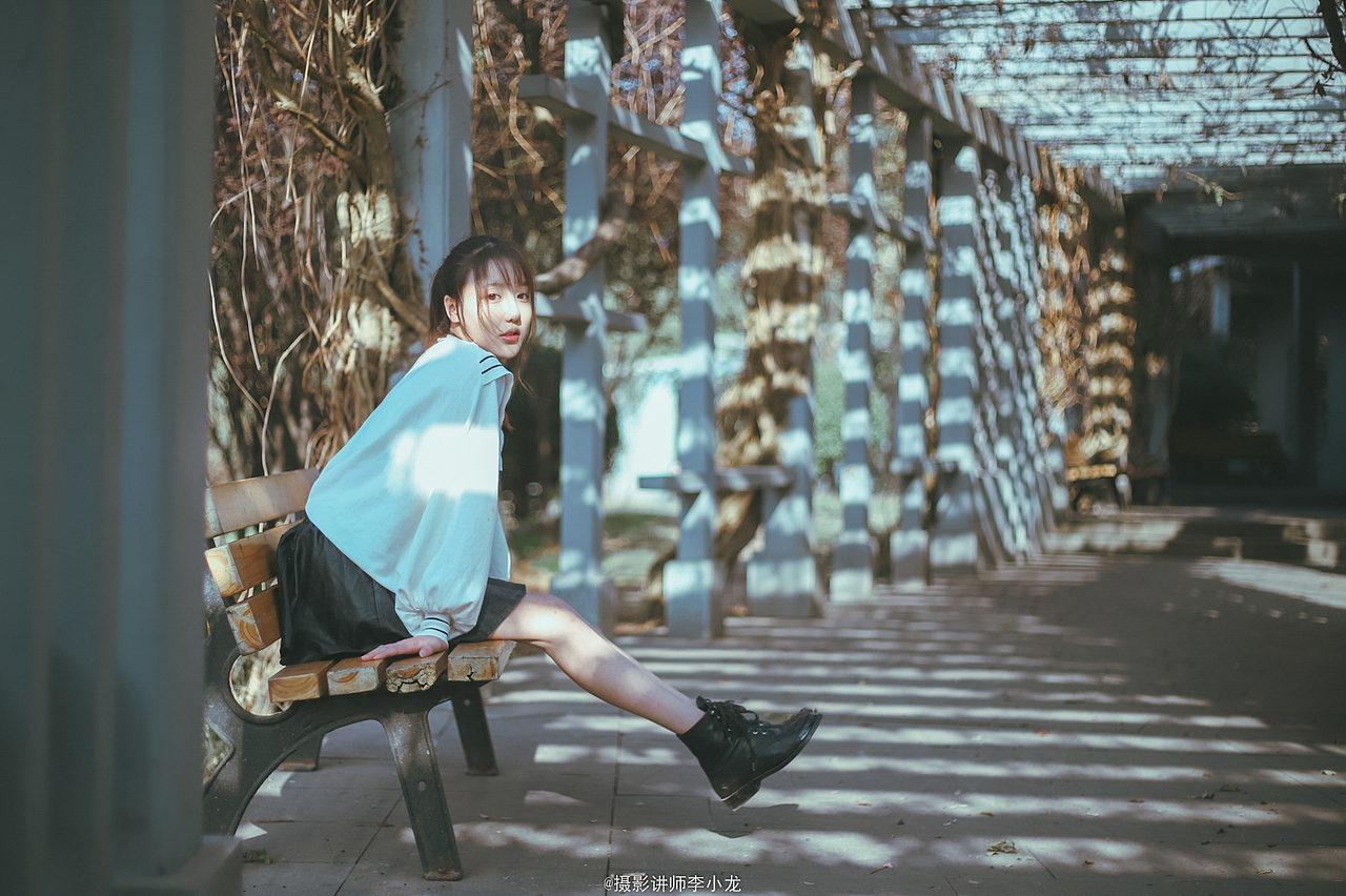 逆光/ 摄影：@摄影讲师李小龙（图ZMTMyMzAzNDg4） - 人像摄影 - 站酷设计师摄影讲师李小龙原创素材 - 站酷ZCOOL