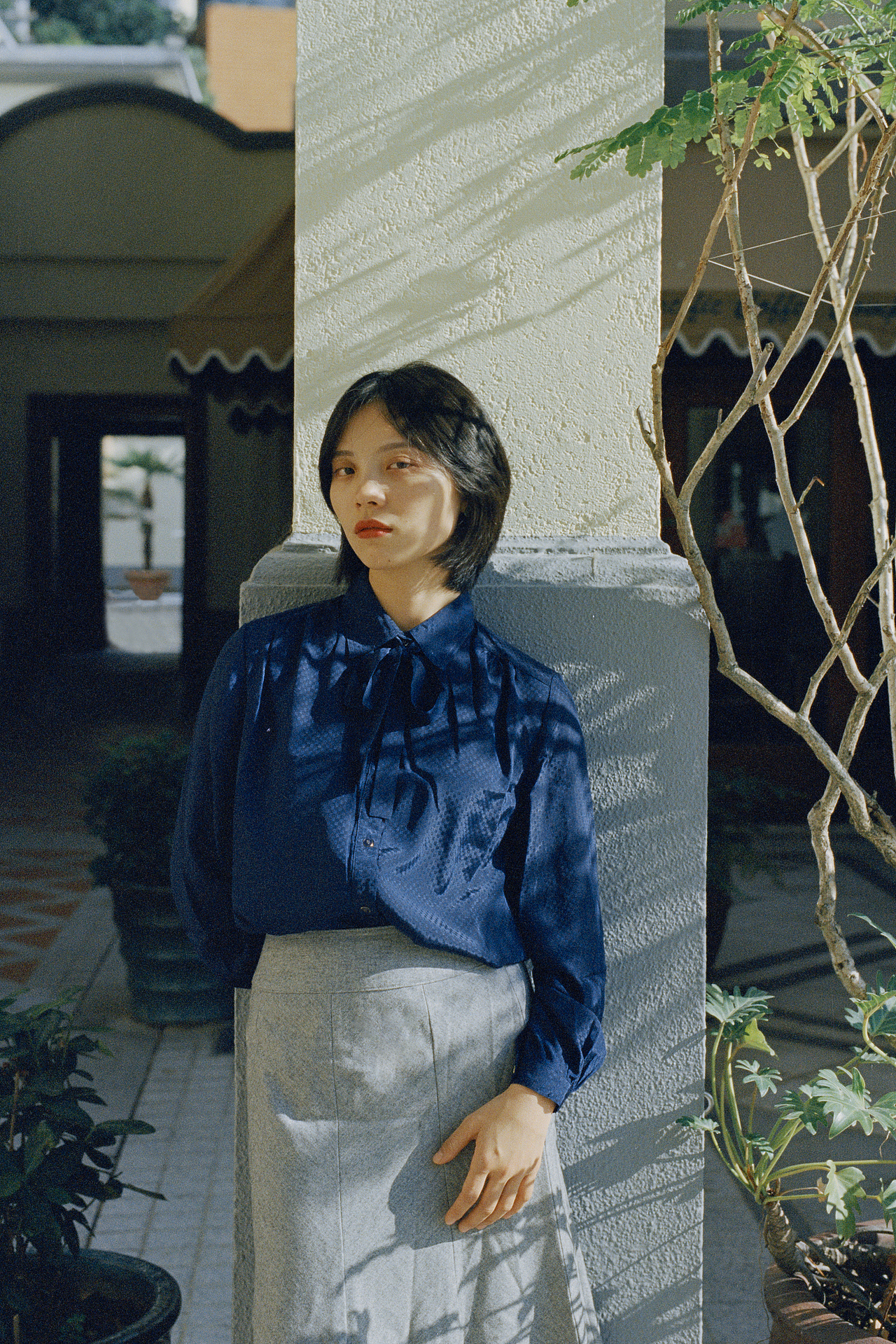 露台海风（图ZMTk5MzUxNDE2） - 人像摄影 - 站酷设计师juncofoto原创素材 - 站酷ZCOOL