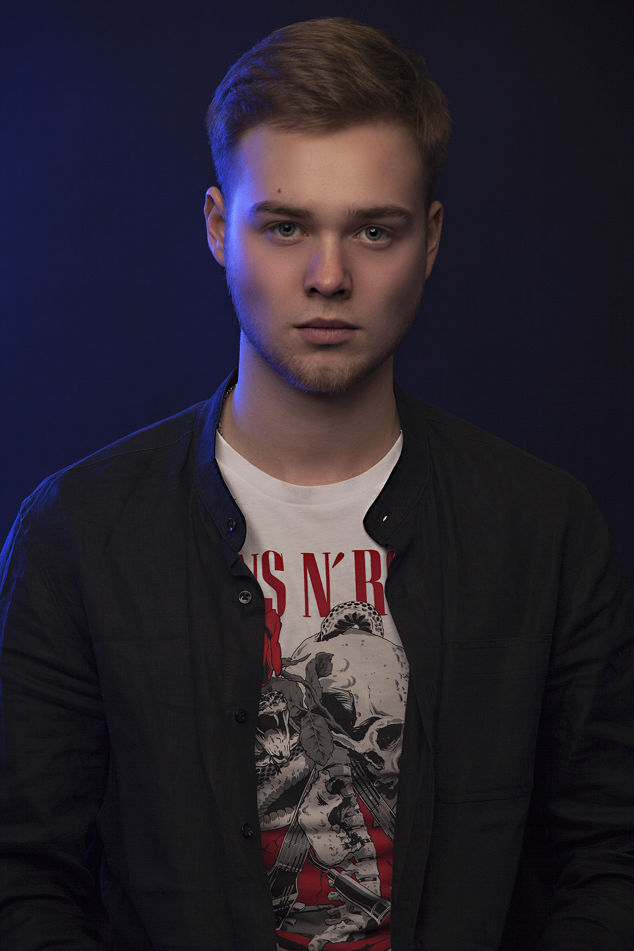 一组蓝光商业人像