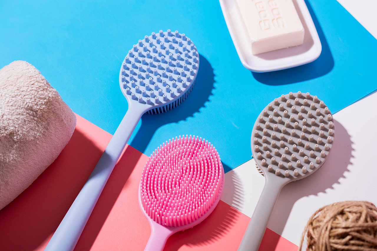 .微懒硅胶洗澡刷