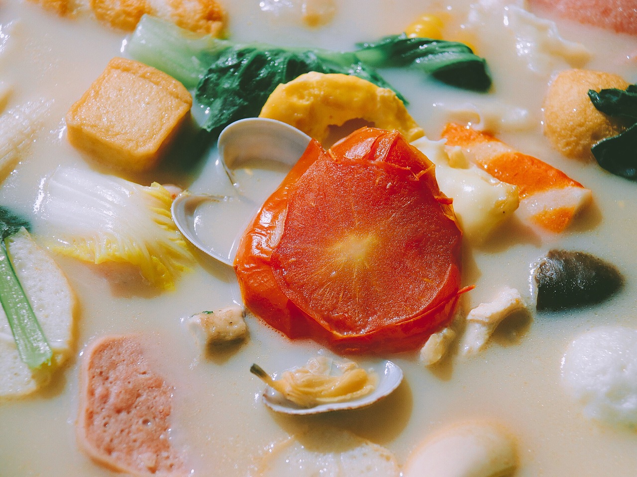 如果你也在師院（圖ZMTAwNjE2Njky） - 人文/紀(jì)實(shí)攝影 - 站酷設(shè)計(jì)師LUOJING醬原創(chuàng)素材 - 站酷ZCOOL