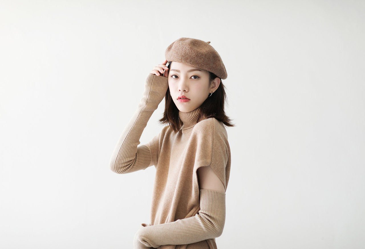 模特贝雷帽拍摄 模特服装拍摄 网店上新图片