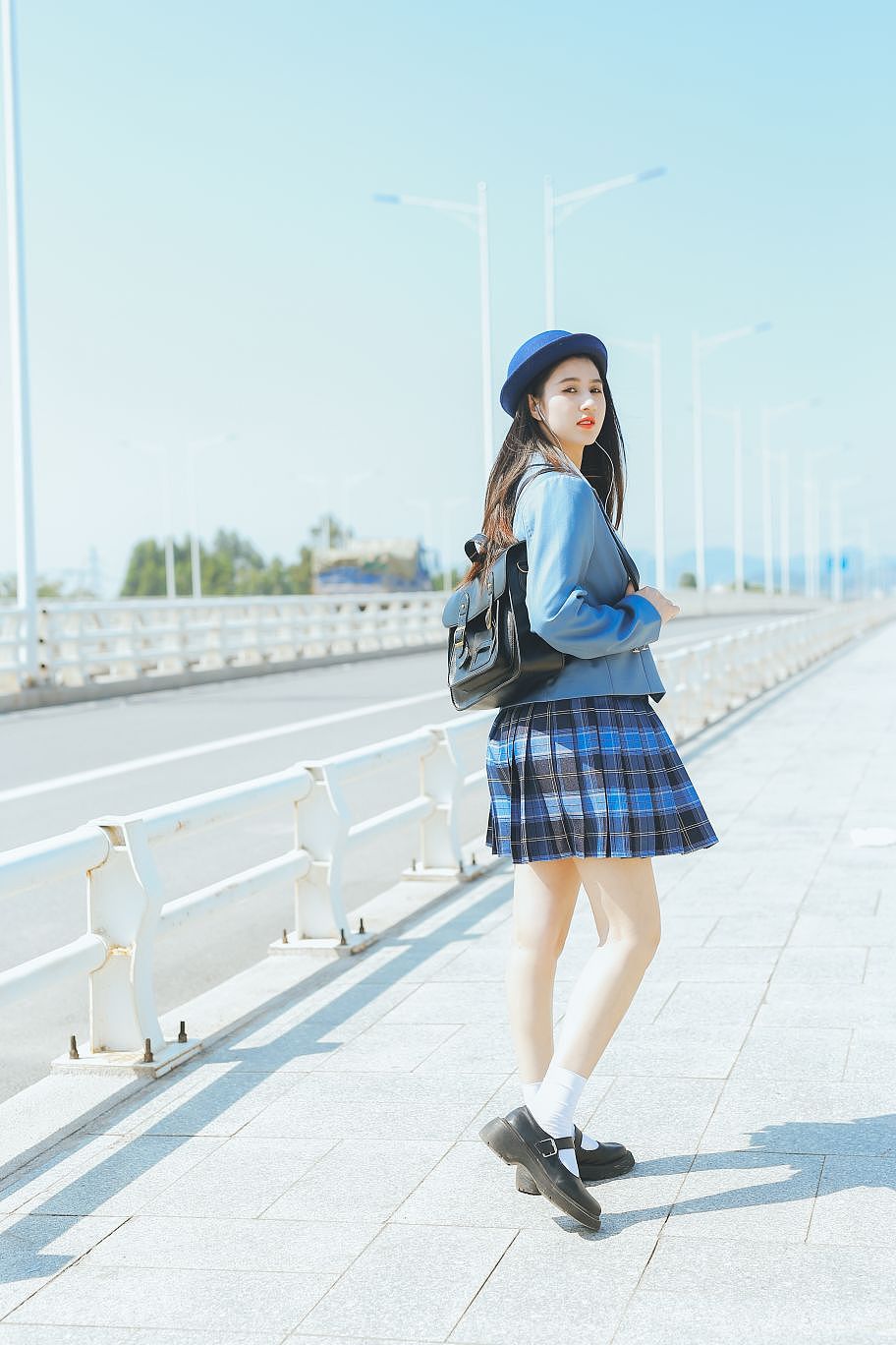 公路jk（图ZMzI1MTA5MTI0） - 人像摄影 - 站酷设计师聪默原创素材 - 站酷ZCOOL