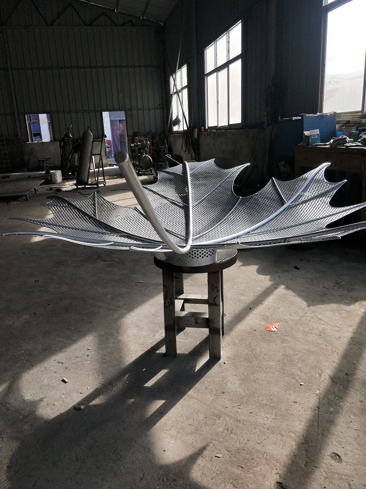 枫叶雕塑（图ZMjQzNzAwMzAw） - 工艺品设计 - 站酷设计师Z16684062原创素材 - 站酷ZCOOL