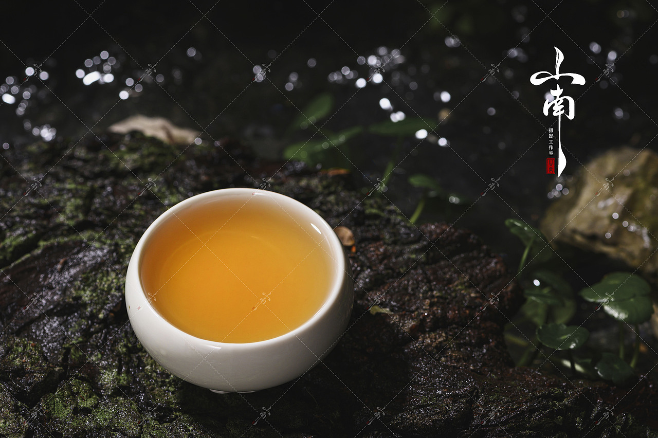 《森林红》红茶拍摄案例（图ZMjQ3MTU5NzYw） - 产品摄影 - 站酷设计师山南摄影原创素材 - 站酷ZCOOL