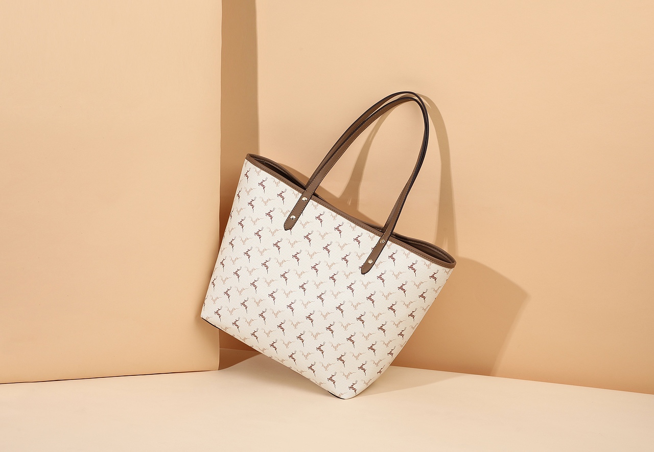 女包场景拍摄（图ZMjkyMTI2OTA0） - 产品摄影 - 站酷设计师大熊耶原创素材 - 站酷ZCOOL