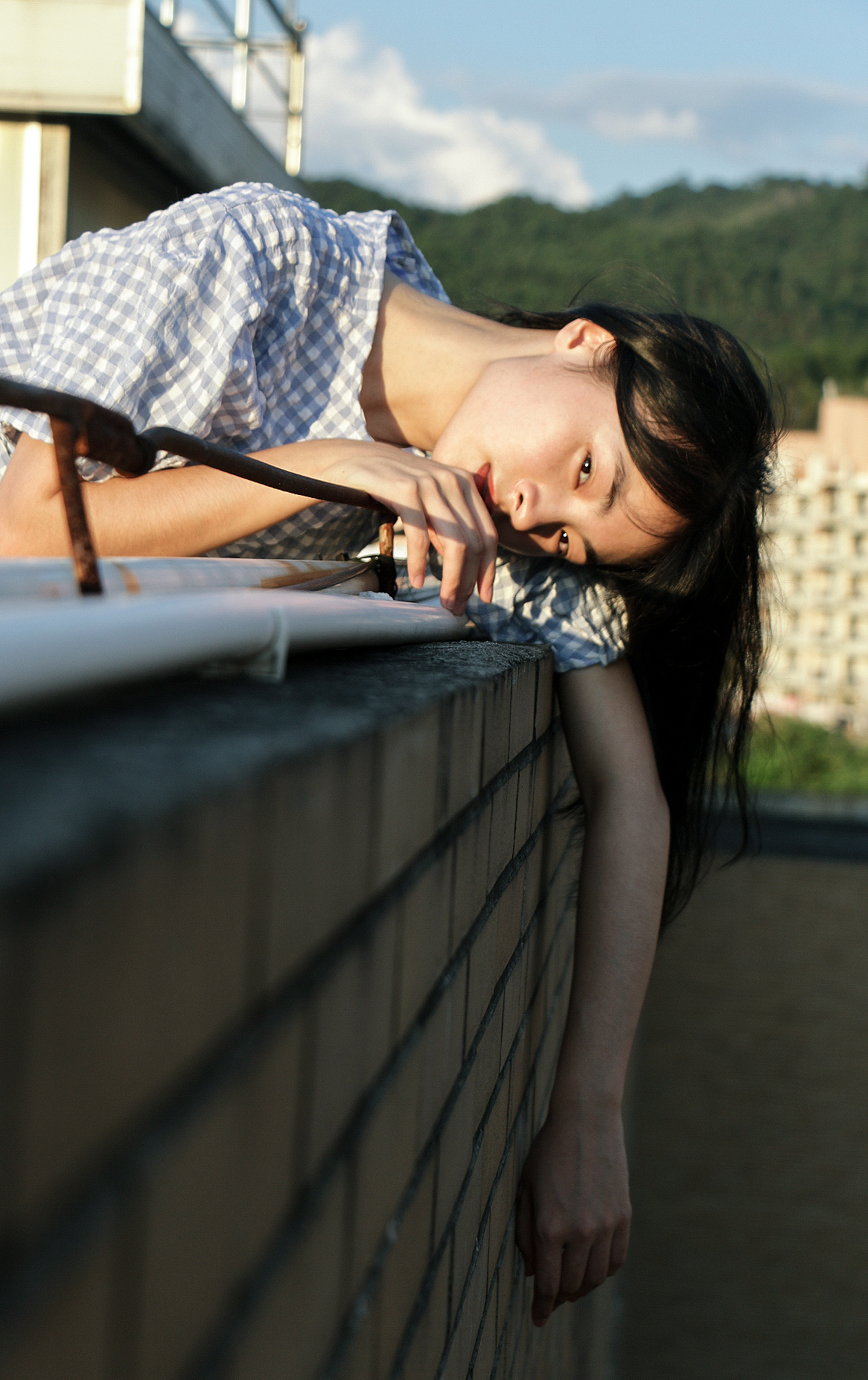 天台上柔和的你（图ZMTIyMjk1NDQ0） - 人像摄影 - 站酷设计师南巷摄匠原创素材 - 站酷ZCOOL