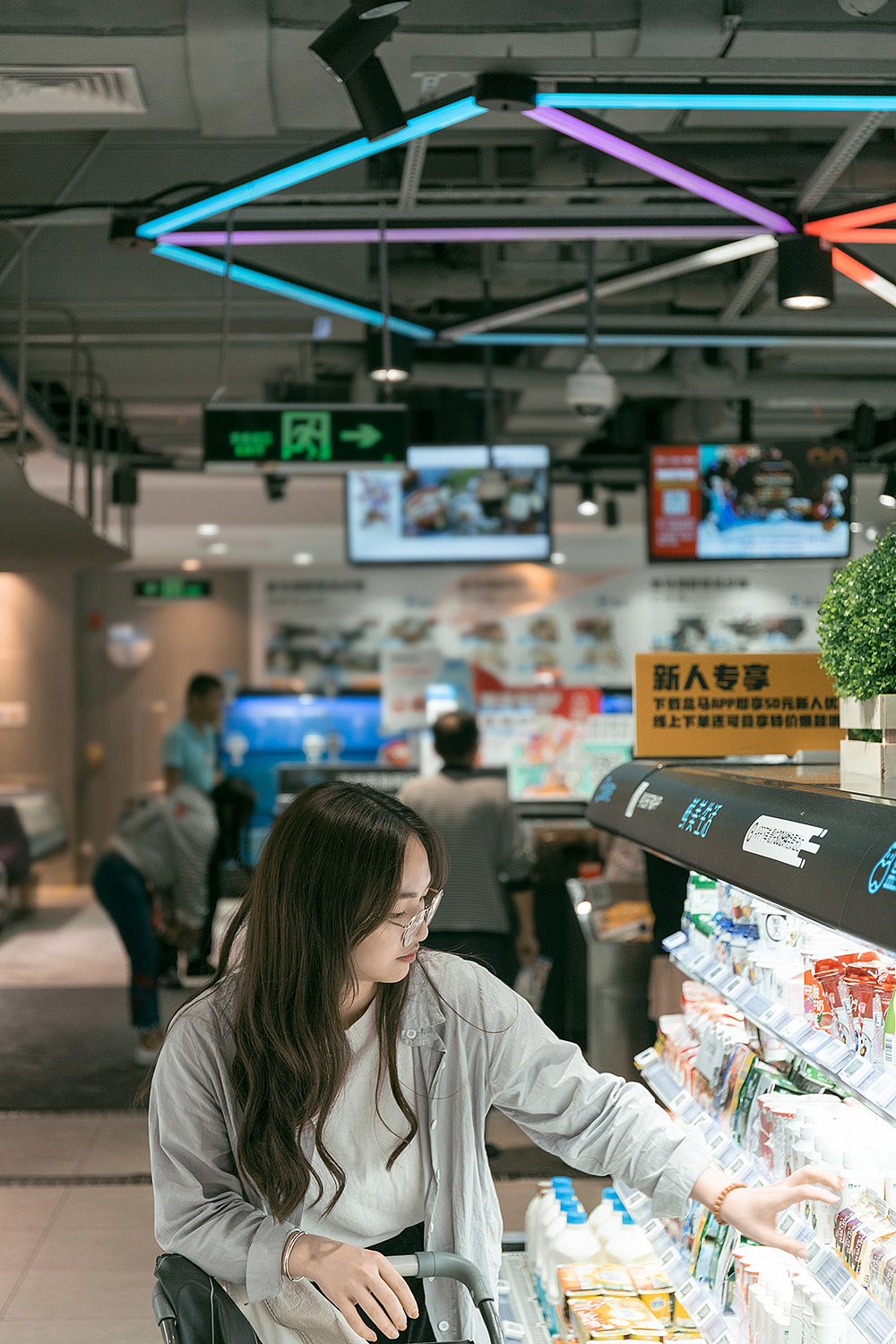 【慵懒系】Super City假日（图ZMTM1MjE1MDY4） - 人像摄影 - 站酷设计师摄影师大鱼原创素材 - 站酷ZCOOL