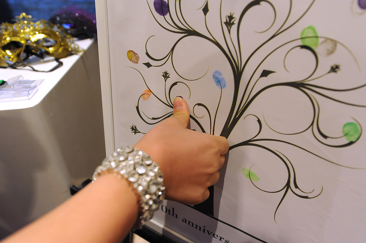 公司十周年年会（图ZMTc1NzQyMDA=） - 海报 - 站酷设计师龍龍梦璃原创素材 - 站酷ZCOOL