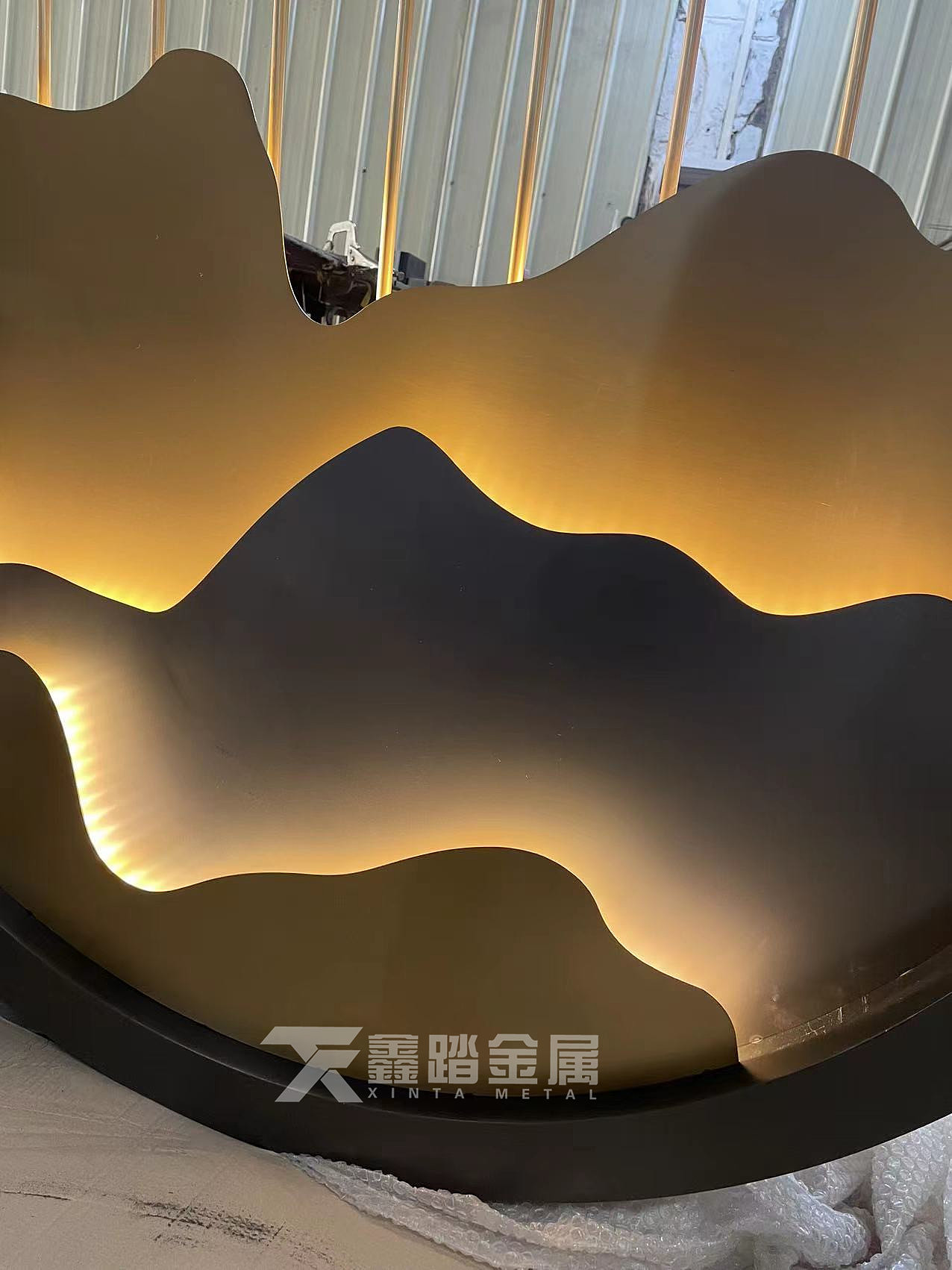 庭院中庭景墙圆形不锈钢屏风 玄关圆形山峦不锈钢屏风