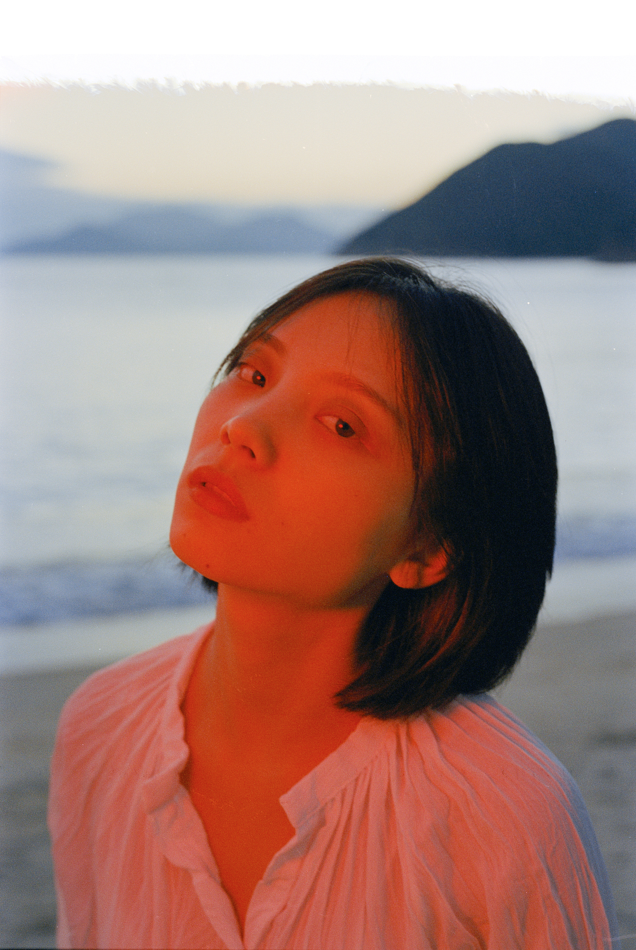 露台海风（图ZMTk5MzUxMzIw） - 人像摄影 - 站酷设计师juncofoto原创素材 - 站酷ZCOOL