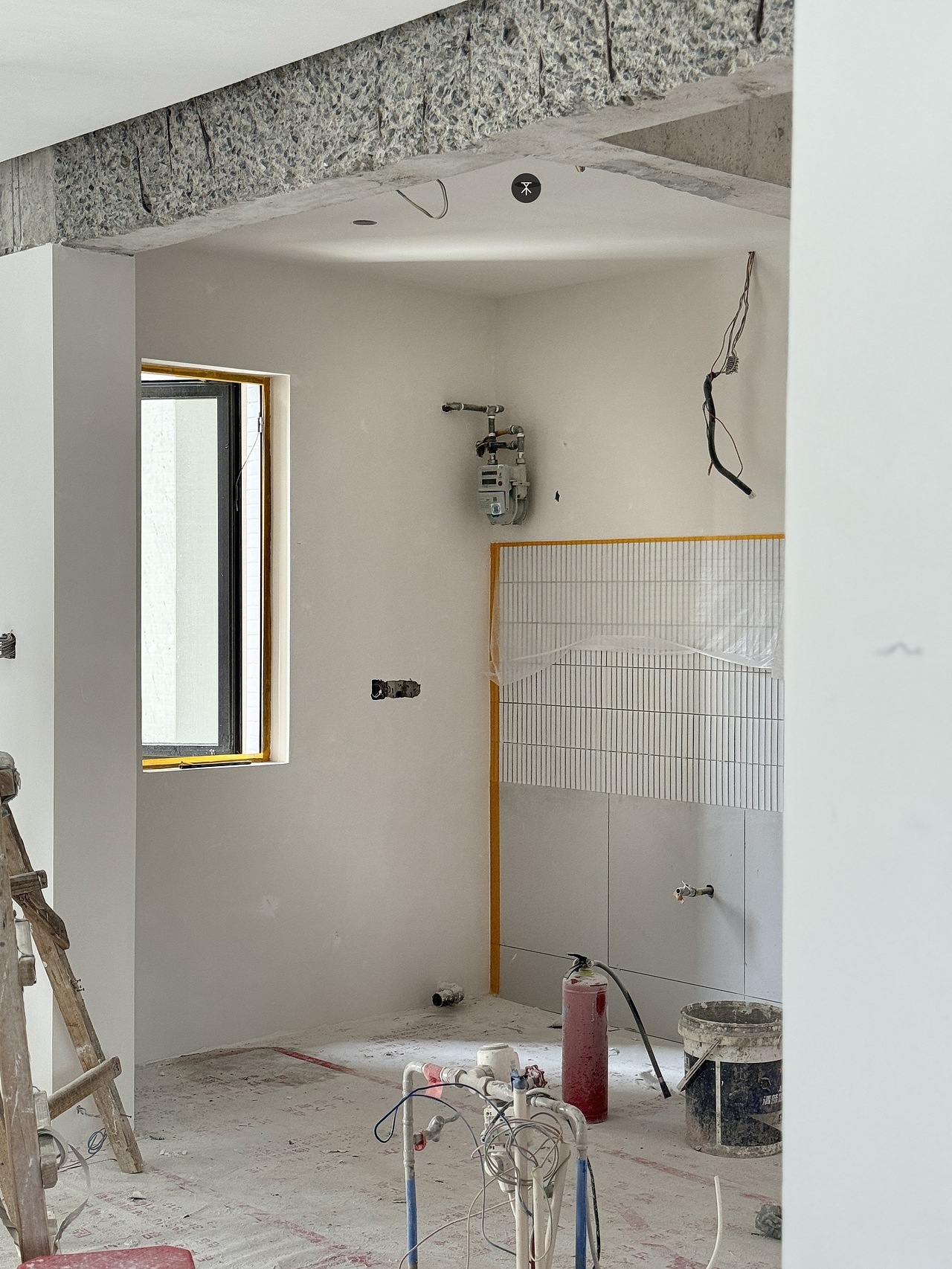 父母说找的什么设计师,梁的漆都不刷