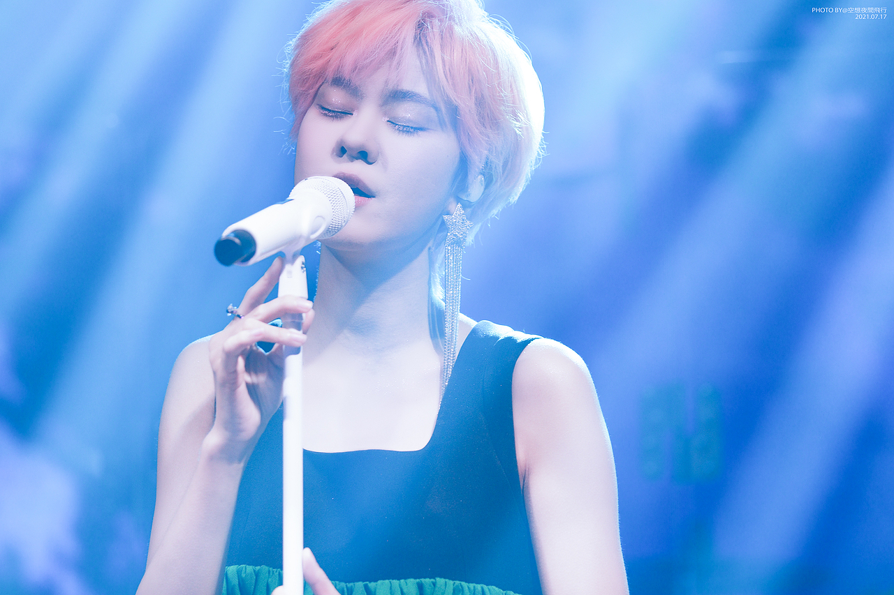 Livehouse摄影｜郁可唯-Dear Live 山丘Livehouse苏州