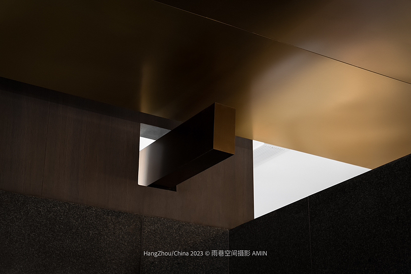 我借人间三两风 填我八千江南梦