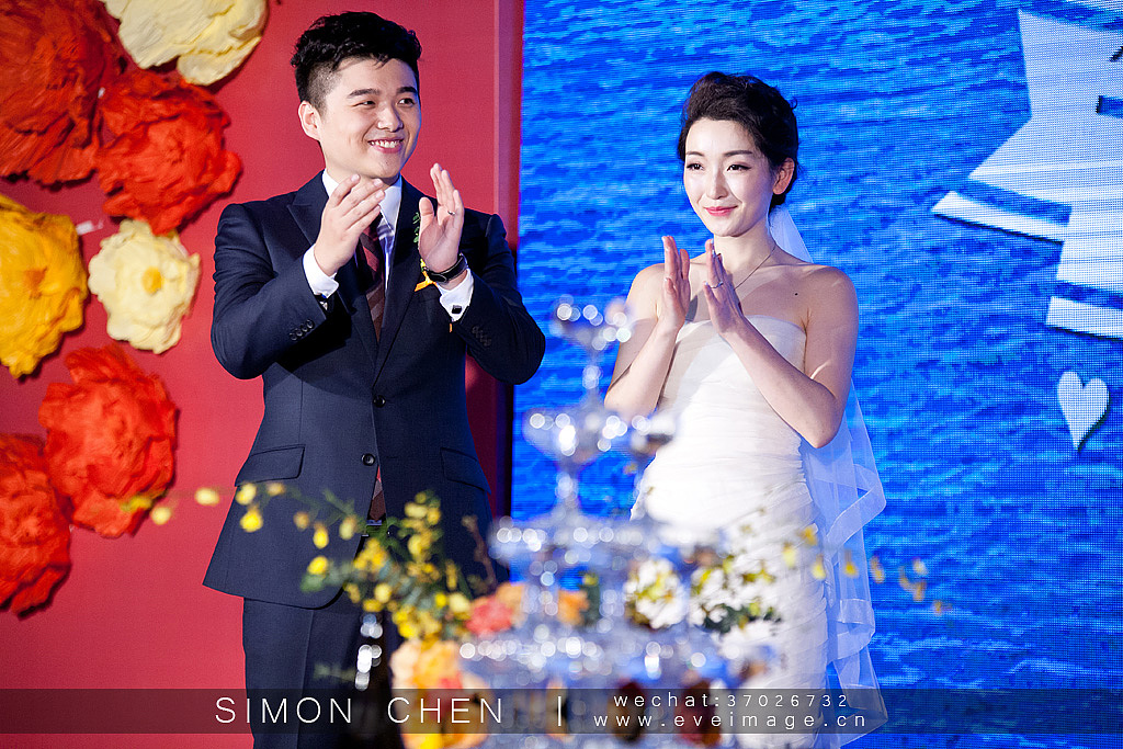 青岛.纪实婚礼中的幸福欢乐——纪实婚礼跟拍摄影师陈昕作品（图ZNDI0MDE3NzI=） - 人像摄影 - 站酷设计师婚礼摄影师陈昕原创素材 - 站酷ZCOOL