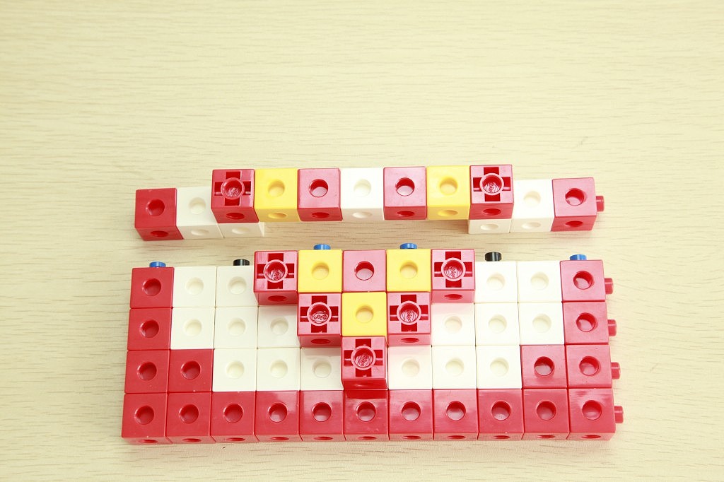 一款简单的玩具组装定格动画制作。