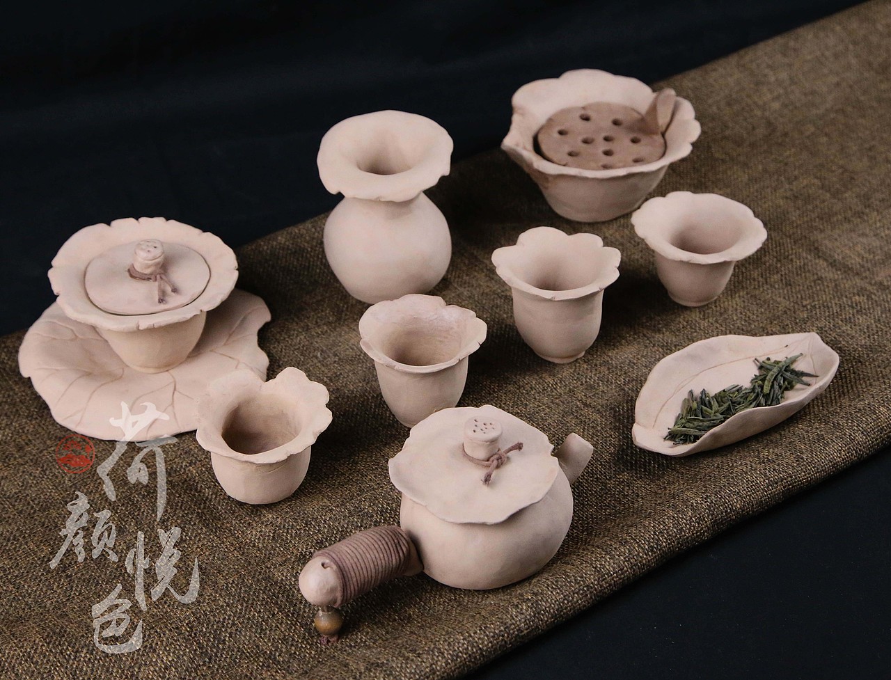 “荷颜悦色”茶具设计