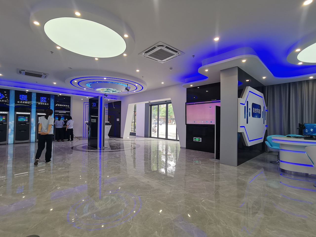 智慧展厅 科技展厅 智能办税服务展厅（图ZMjIyNDgzMDQ0） - 其他三维 - 站酷设计师feifei912原创素材 - 站酷ZCOOL