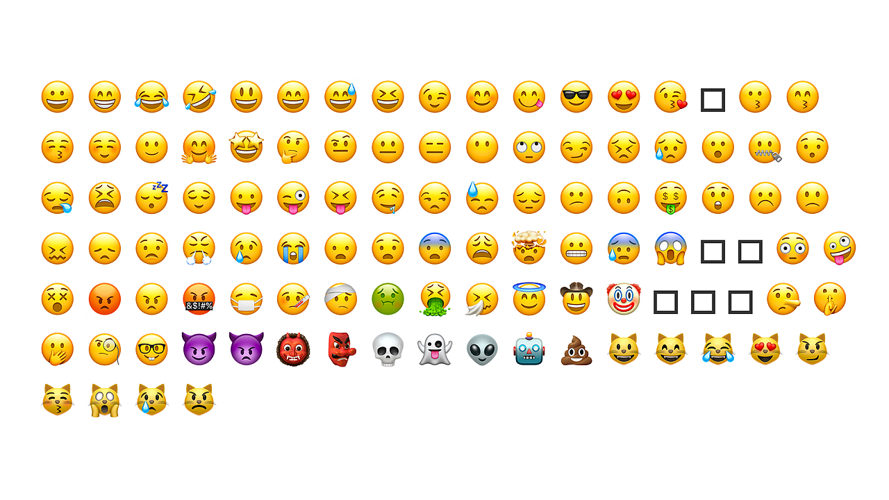 继续冥思苦想,开始尝试从固定思维中跳出来,在和一个特别爱用表情的朋友聊天的时候,无意中被那一个个可爱的emoji所吸引,突然萌生
一个想法,如果把181三个字母打散做成一个表情是不是也挺有意思的。