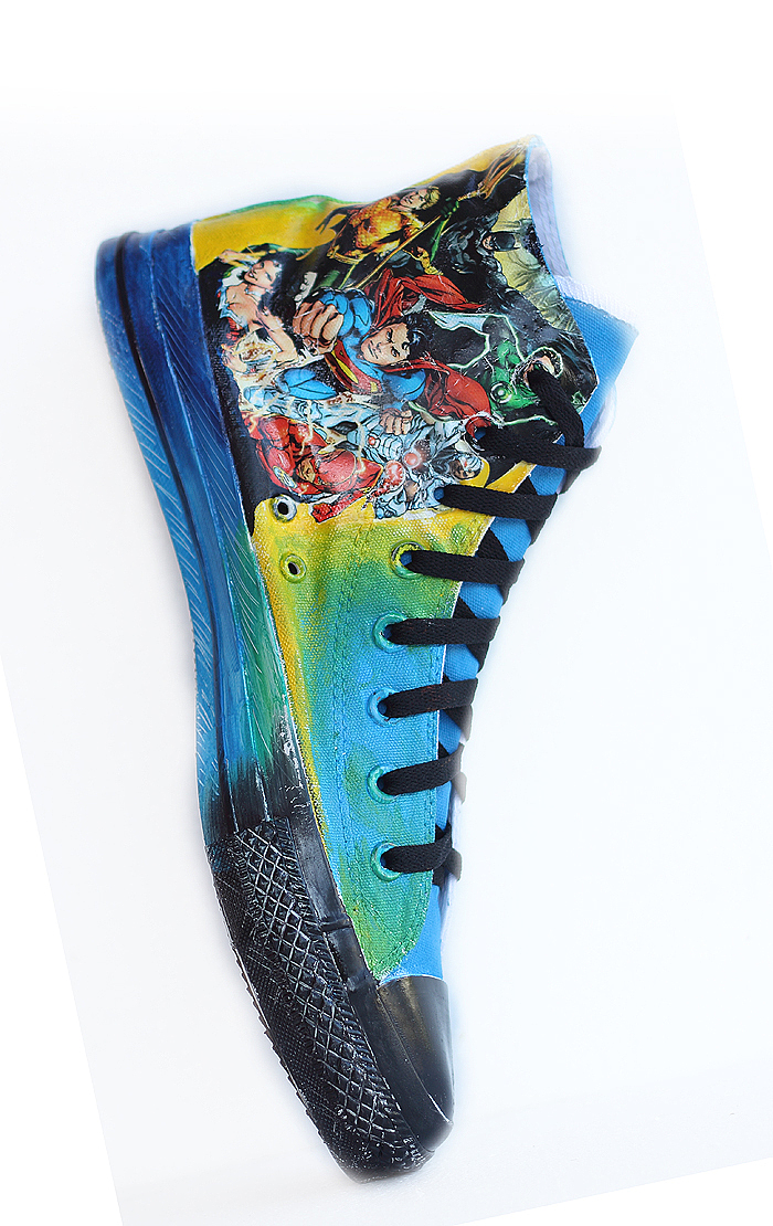 正义联盟超人高帮定制手绘帆布鞋