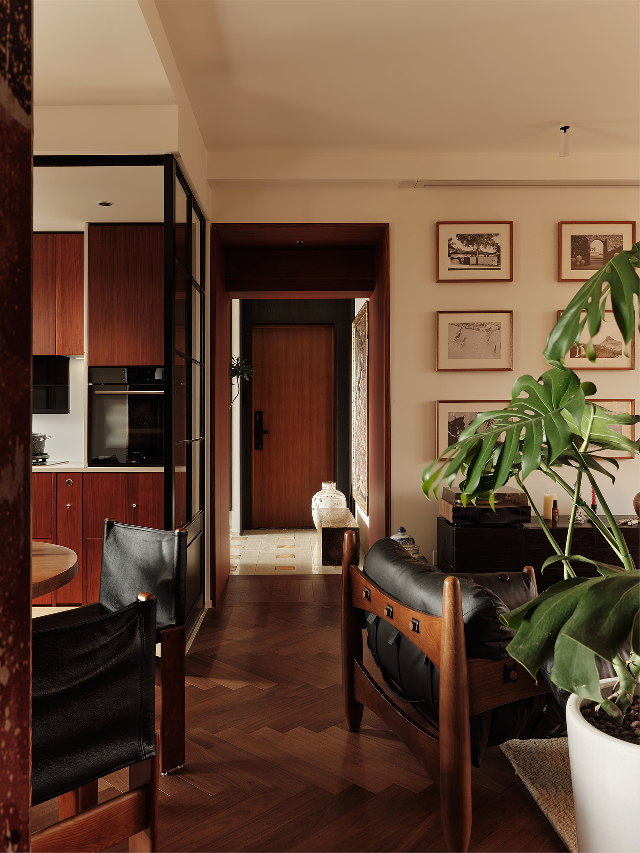 中古国风混搭,这间两居公寓就是我们内心那方净土吧!