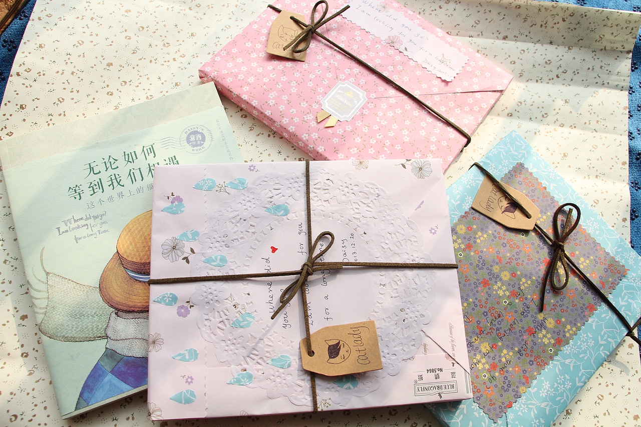  《无论如何等到我们相遇-这个世界上的猫女孩》绘本签名版 全新