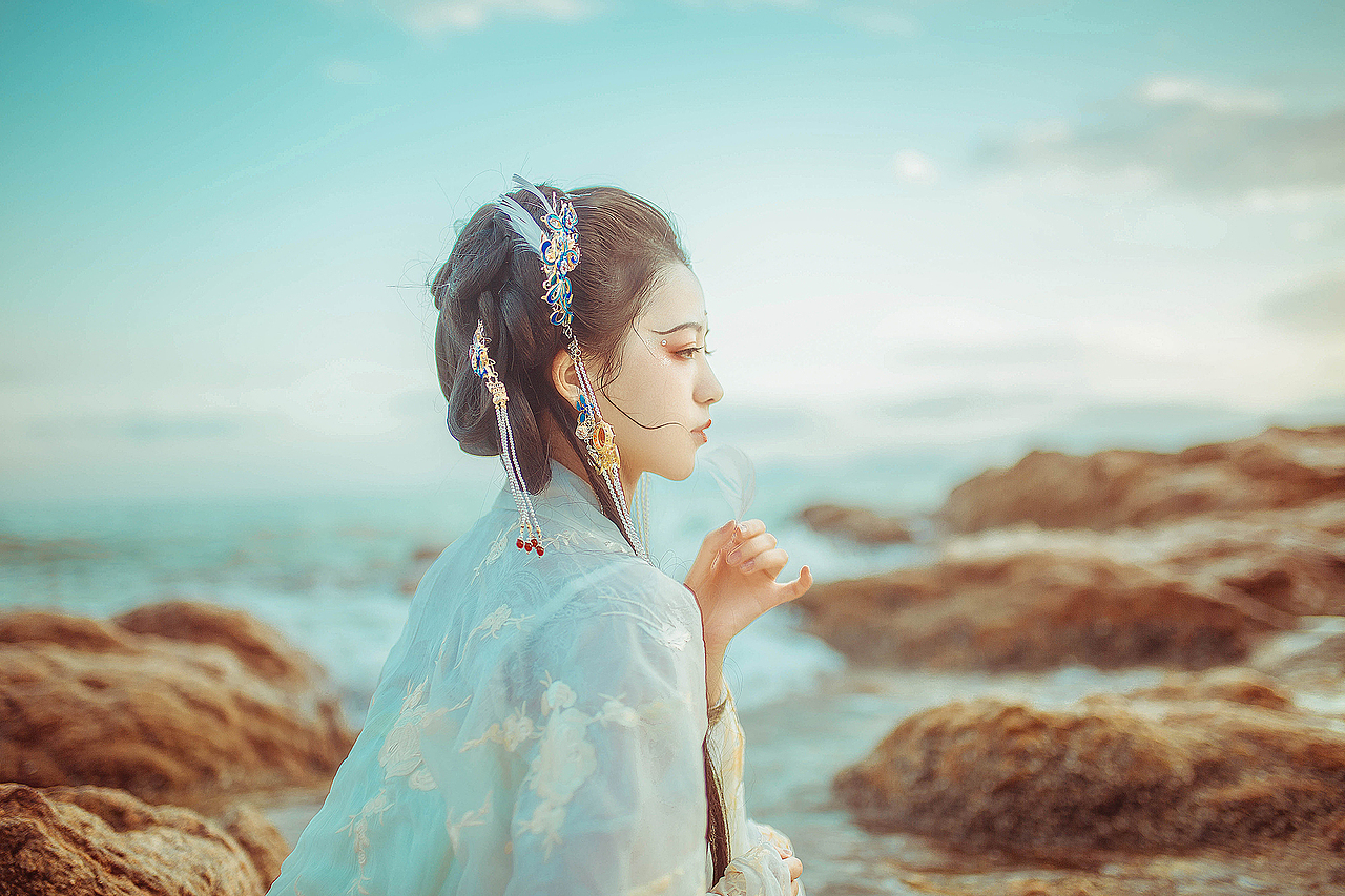 《灵仙圖志·翩若惊鸿》