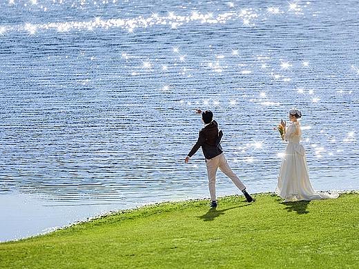 这恐怕是森系婚纱照的天花板了，爱了