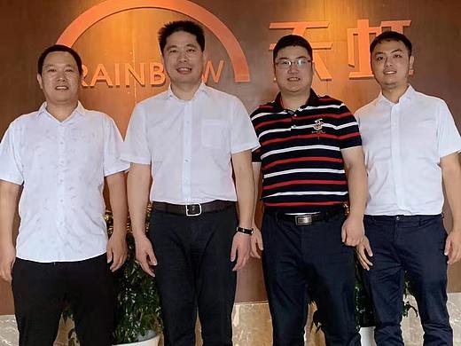 湖南成雄海餐饮管理有限公司旗下黄篮子生鲜连锁品牌