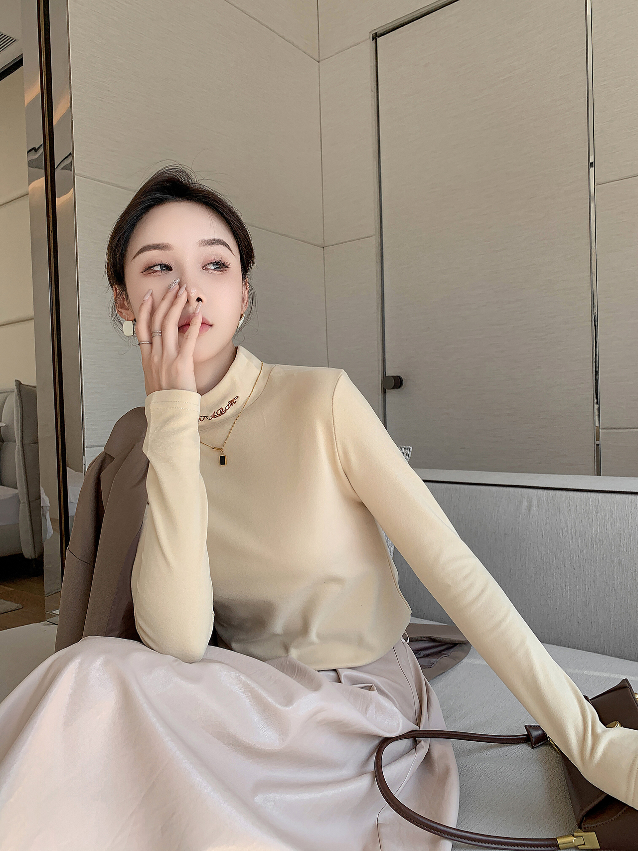 小红书 | 打底衫女装穿搭手机拍摄后期