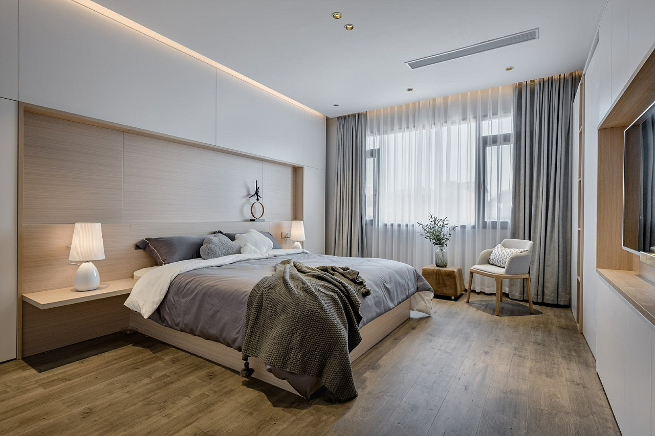 郑州橄榄城伍号院580平现代简约风格别墅装修实景---主卧