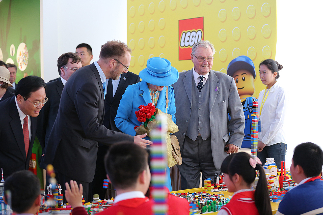 CEO、丹麦女王&亲王莅临展区