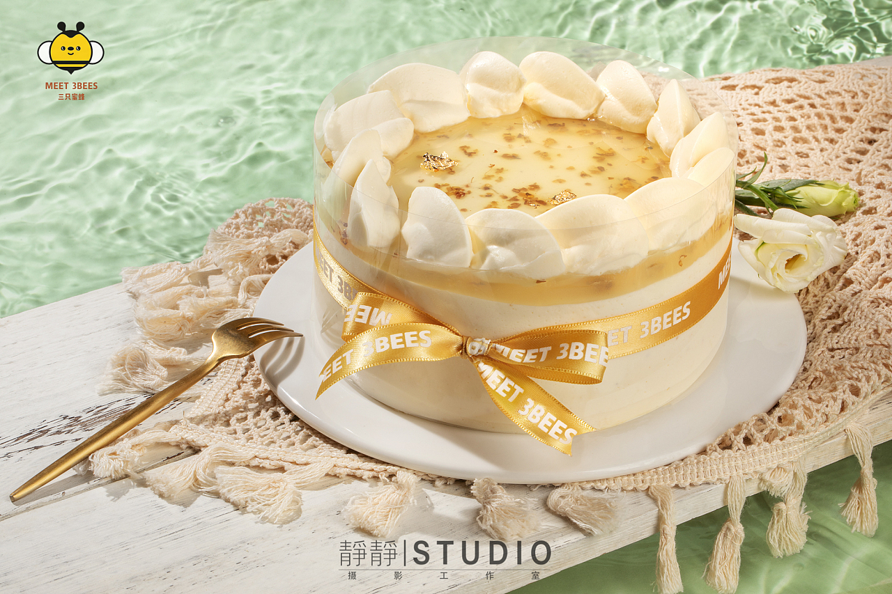 The Humble Hostess: 桂花荔枝慕斯蛋糕 Osmanthus & Lychee Mousse Cake