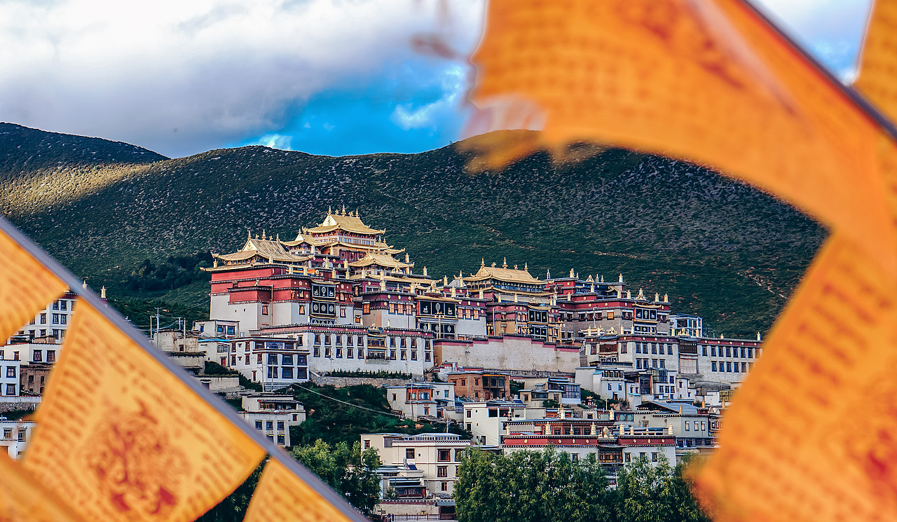 心中的日月（圖ZMTA3MDQ2Mzcy） - 風(fēng)光攝影 - 站酷設(shè)計(jì)師adkda原創(chuàng)素材 - 站酷ZCOOL